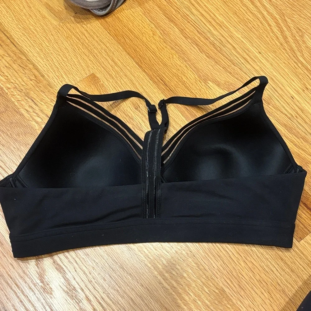 Athleta adjustable racer back sports bra Medium - Picture 3 of 5